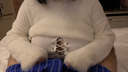 可愛~巨大的乳房KcupNEET Ayu-chan 20歲拿起並讓她的GET出道！ 茶和立即在酒店白色蓬鬆針織阿米亞米布料拍攝 ！