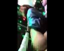 【個人拍攝】美女大學生拿著麥克風插在卡拉OK盒裡傳播利貝波