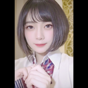 某動画サイトで話題沸騰の人気元アイドル。１８歳なりたての貴重映像を公開。