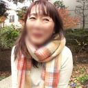 《熟女》小ぶりで形の良いおっぱいと触り心地の良さそうな白肌が魅力的な60歳熟女◆大股開いて潮を吹いて喘ぎイキ！6年ぶりのセックス