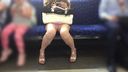 【Face-to-face panchira】White panty delta area ▽ Clear! Panchira on the train of a hostess sister!