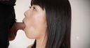 A beginner girl with black hair similar to Trindle Rena opens her mouth with an erotic face and licks a big without using her hands! !!