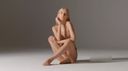 맑은 큰 눈동자에 빨려 들어갈 것 같은 유럽 미녀의 무모 알몸의 모습을 예술적으로 촬영한 예술 작품!