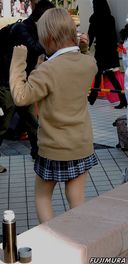 I continued to take pictures of the back of the cosplay 2016 winter miniskirt gal [Video] Event 2810