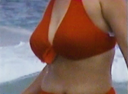 A busty temporary employee who is a receptionist at a client company. I took a bikini photo on the beach on a comfort trip