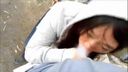 個人拍攝中國女孩白天在公園裡拔出jupo jupo並在嘴裏射精