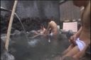 I showed to a woman who was in a mixed bathing open-air bath with my boyfriend ww Of course I cuckolded it as it was ww 01