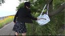 Bag crash video Two women break an enamel bag to pieces
