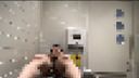 【<장 한정> 내 프라이빗 동영상】 검은 얼굴의 꽃미남 청년이 병원의 공중 화장실에서 자위하고 있다