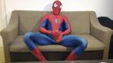 スパイダーマンのコスプレをし大量射精する