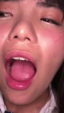 [Vertical video] Neat black hair J ● Not neat mouth * Super close-up shot! Harumi(1) KITR00092