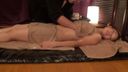 [Non] A beauty esthetician with beautiful breasts who came in search of healing fell prey to a massage that seemed to be unpleasant ...