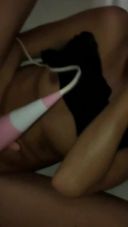 Kawaii amateur squirts raw while holding an electric vibrator