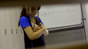 【Big】 [Masturbation] A beautiful physical education teacher with big breasts and big ass was peeked at masturbating in the changing room by two poorly made students! ??