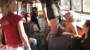 【충격의 야외 조교】 거리에서의 노출 SEX, 강둑에서 많은 남자들에게 둘러싸여 아를 받거나, 이동 중인 버스로 섹스하는 등 주위가 시끄러운 야외 조교를 제한!