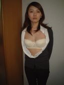 Minori 24 years old, OL / Private secret before going to work & after returning home [Unannounced amateur]