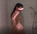 【Personal shooting】Masturbation with toys while taking a shower