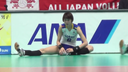 A famous volleyball player's open-legged stretch ~~~ ( ;∀;)
