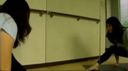요가 교실 숨겨진 카메라 엉덩이와 항문을 보여준 부끄러운 소녀 숨겨진 카메라 하이라이트 2 파트 1 TEZ-201-1