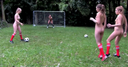 女子全裸サッカー