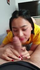 [Angel] A super cute Chinese girl who seems to have been born only to lick up the male genitals comfortably and carefully rubs her ○ on her face and gives a with Jupo Jupo!