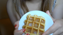 【Eater】Bukkake on waffles from a rich! I'll eat waffles full of semen!