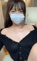 [Smartphone vertical] A charming beautiful woman who generously shakes beautiful big breasts that can be seen all the time [Live chat]