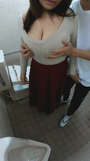【Smartphone shooting】Clothed ♡ in a public toilet