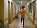 [Discount / Gonzo] Exhibitionist shame play of an off-duty de M nurse and a doctor at the hospital! Wandering in pants in the corridor where patients pass!