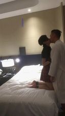 Subtle too soft SM play and kiss sex that humiliates a short-haired de M woman to tie up and lie on the bed and stroke with a whip