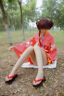 【ZIP compatible】Fair-skinned, neat and clean S-class beautiful girl is exposed outdoors in a glossy yukata