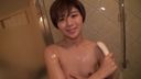 [Amateur individual shooting] Flirting ♪ in the bath with a tall slender beauty with short hair⇒ shot in the mouth without permission w