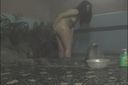 【個人撮影】温泉でアナルオナニーに没頭するスケベ娘#3