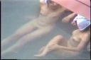 【隠し撮り】【風呂】開始3分の女子二人組！マン毛丸出しでお互いの体触りあってます！レズか？