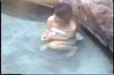 【Hidden Camera】 【Bath】Mature woman in the open-air bath for 11 minutes! Looks exactly like the big actress Makoto ○ ○ ○ Sa!