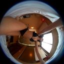 [I've never seen such a video] Bikini beauty looking up with a 360 degree camera @ amateur original personal photo session
