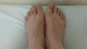 [Selfie camera de posted video] Fair-skinned sister's feet & soles (super close-up)