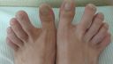 [Selfie camera de posted video] Fair-skinned sister's feet & soles (super close-up)