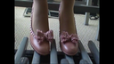 Super cute talent model Electone pedal stepping, high heels, sneakers VOL2