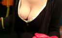 A colleague of a private shooting @J cup challenges ♪ a punch machine Secretly mobile phone the cleavage of huge breasts that shakes plump ...