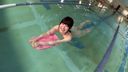 아시다 토모코와 함께 수영장에 가자!