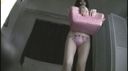 【着替え】 ピンクの下着へ着替えるサマをコッソリと撮影しました！