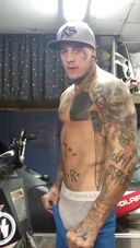 [Gay] A full-body tattoo bastard has a super big estimated at 23 cm! and boast