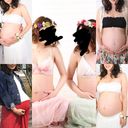 아름다운 임산부 52 많은 아름다운 여성들은 배가 자라도 여전히 변합니다.