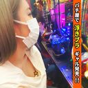 もはや露出!!エロすぎ!!【パチ屋でJD胸ちら】胸元丸見え、、、ブラが浮いてもう少しで!!