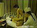 【무수정】간호사가 환자끼리의 섹스를 관전하면서 정상위에서 폴라로이드 촬영