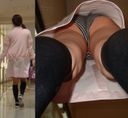 【Upside down shot】64 photos of female nurse's panchira (with ZIP image)