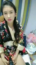 A pure Japanese-style Korean beauty who likes kimono sucks the timpo of a serious man with a science background and blames the chestnut with an electric vibrator while sitting on the back cowgirl.