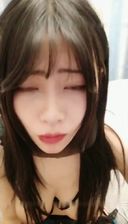 A super beautiful goddess who exposes an obscene figure that makes you want to put in a tsukkomi "What an erotic lingerie!" shows off shaved masturbation with a clear video! !!