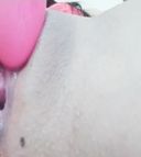 No do-up masturbation by a beautiful girl with long black hair in pink lingerie! Feel like you're hitting a toy on a chestnut!